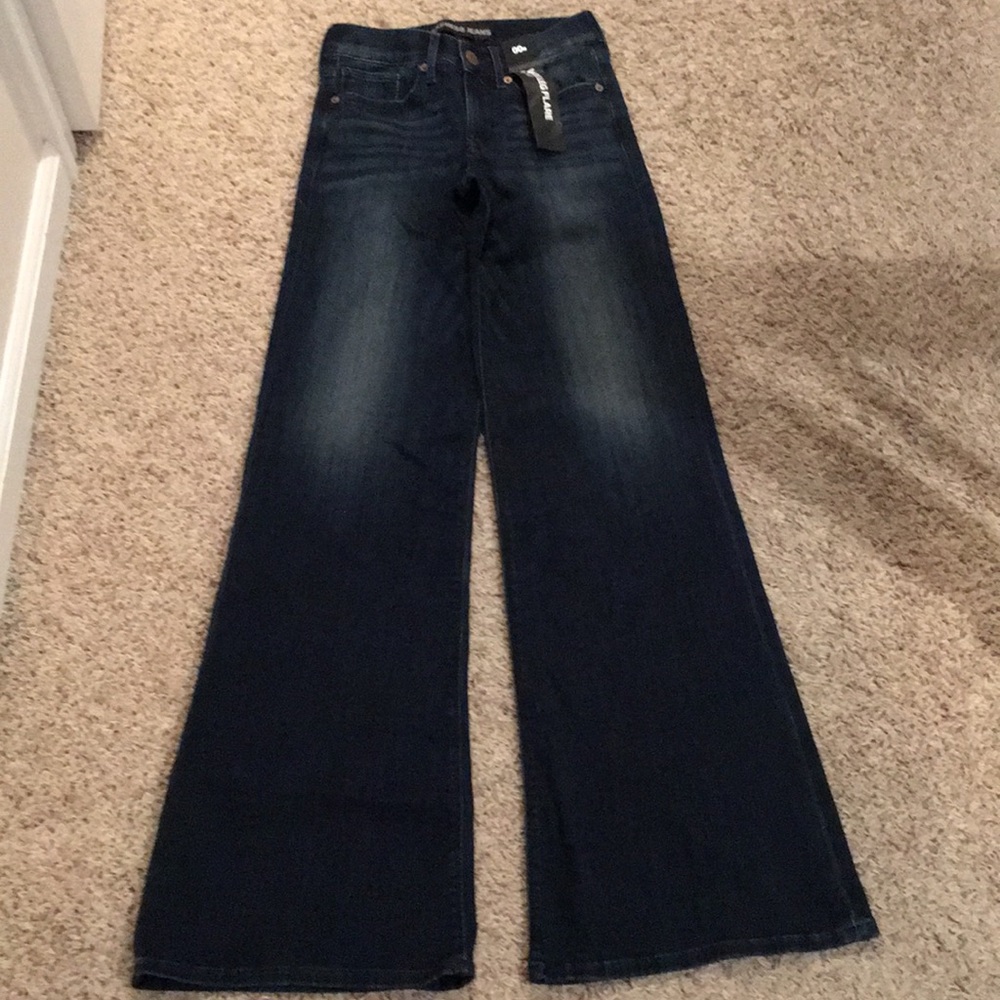 Express Mid Rise Wide Leg Flare Jeans NWT 00 - Picture 2 of 8